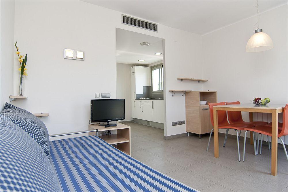 Apartamentos Castellmar Кастельдефельс Экстерьер фото